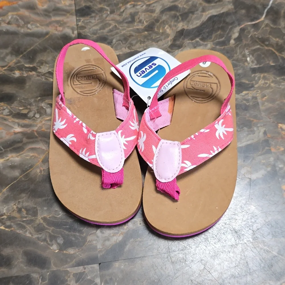 Pink Palm Tree Flip‎ flops  Size 8